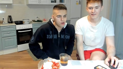 cute_joni  14-08-2022